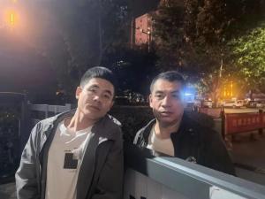市文旅集團(tuán)一線戰(zhàn)“疫”之：古有木蘭替父從軍，今有老翁代子抗“疫”——集團(tuán)員工父子王小強(qiáng)、王浩的抗“疫”故事